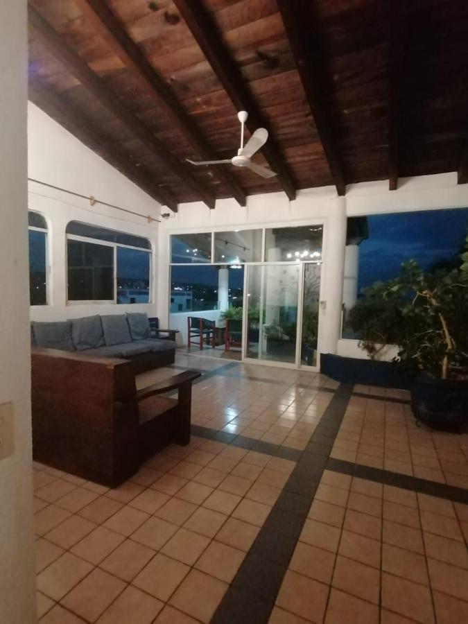 Hotel & Hostal Mayflower Puerto Escondido  Dış mekan fotoğraf