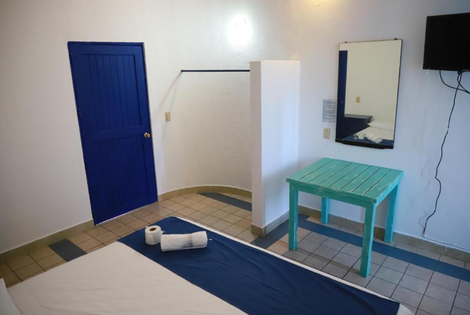 Hotel & Hostal Mayflower Puerto Escondido  Dış mekan fotoğraf